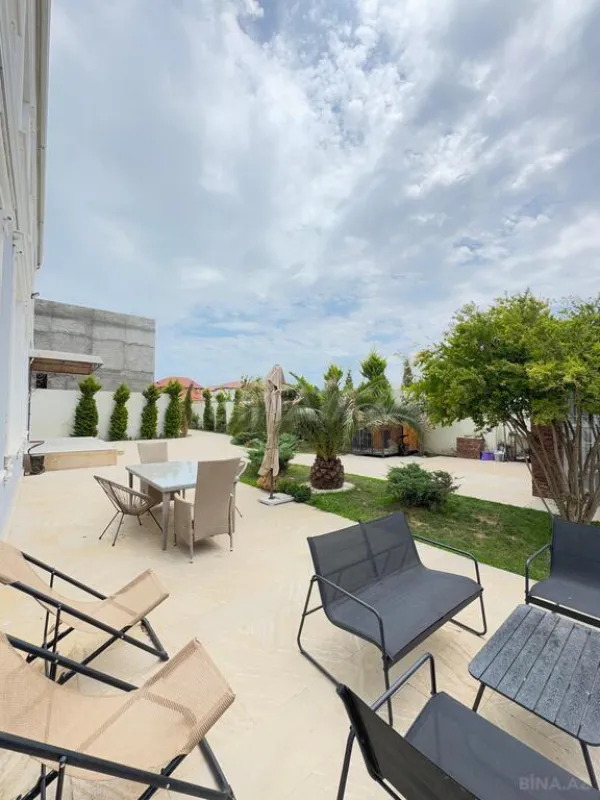 Satılır 6 otaqlı həyət evi 260 m²