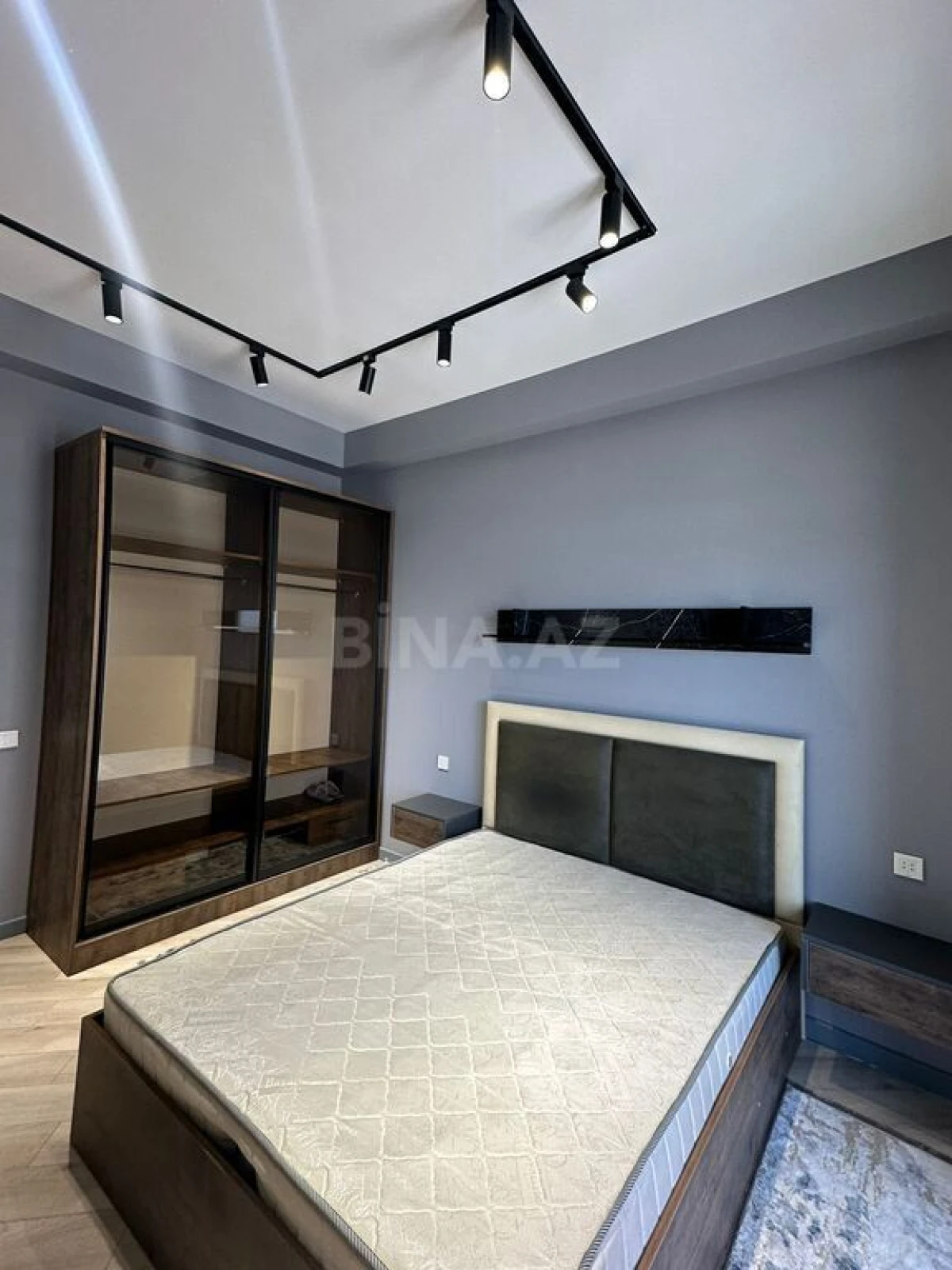 Satılır 2 otaqlı mənzil 65 m²
