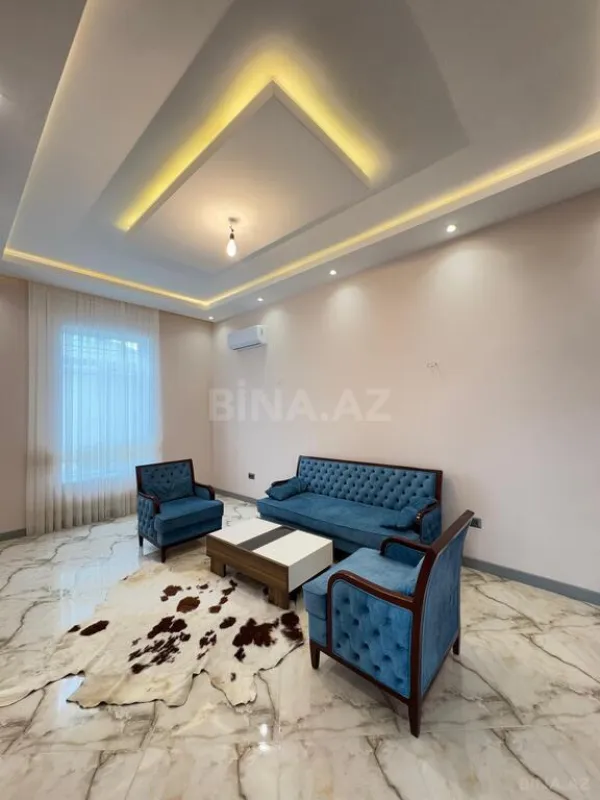 Satılır 6 otaqlı həyət evi 260 m²