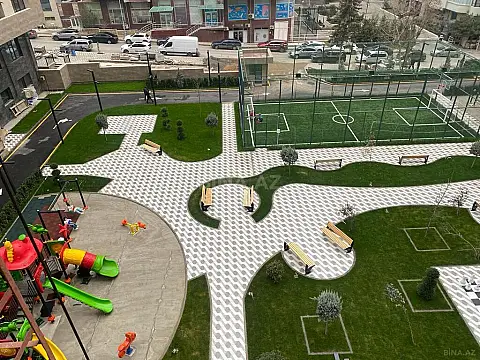 Satılır 4 otaqlı mənzil 197 m²