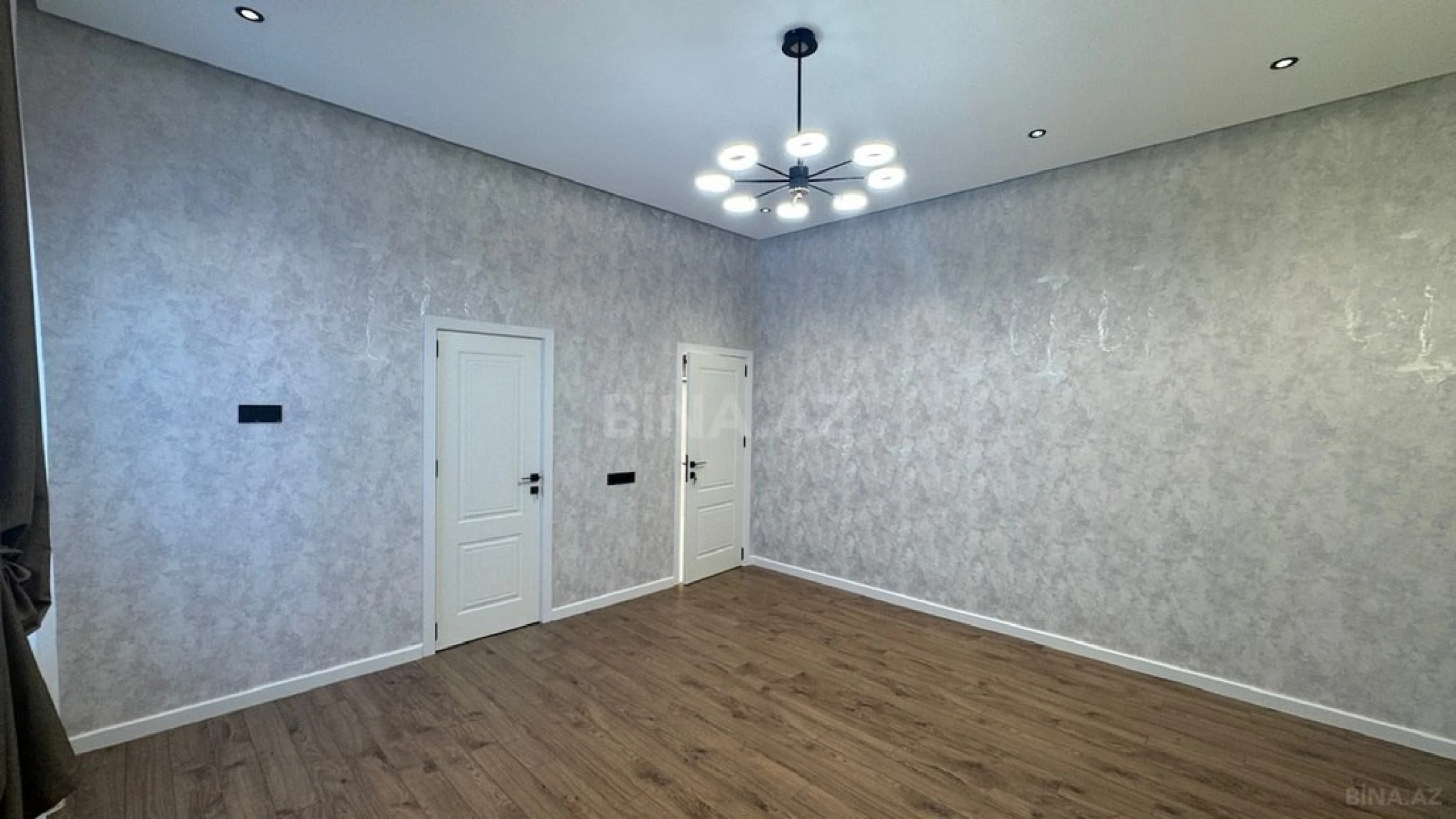 Satılır 4 otaqlı həyət evi 160 m²