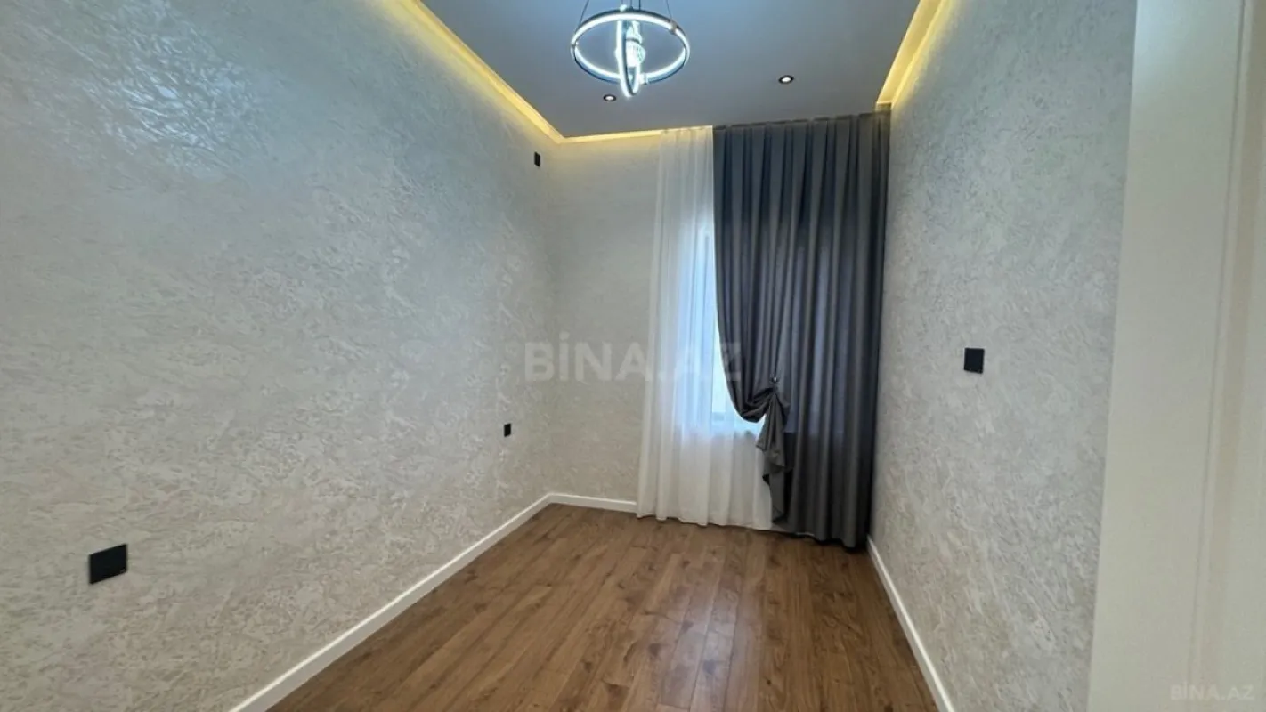 Satılır 4 otaqlı həyət evi 160 m²