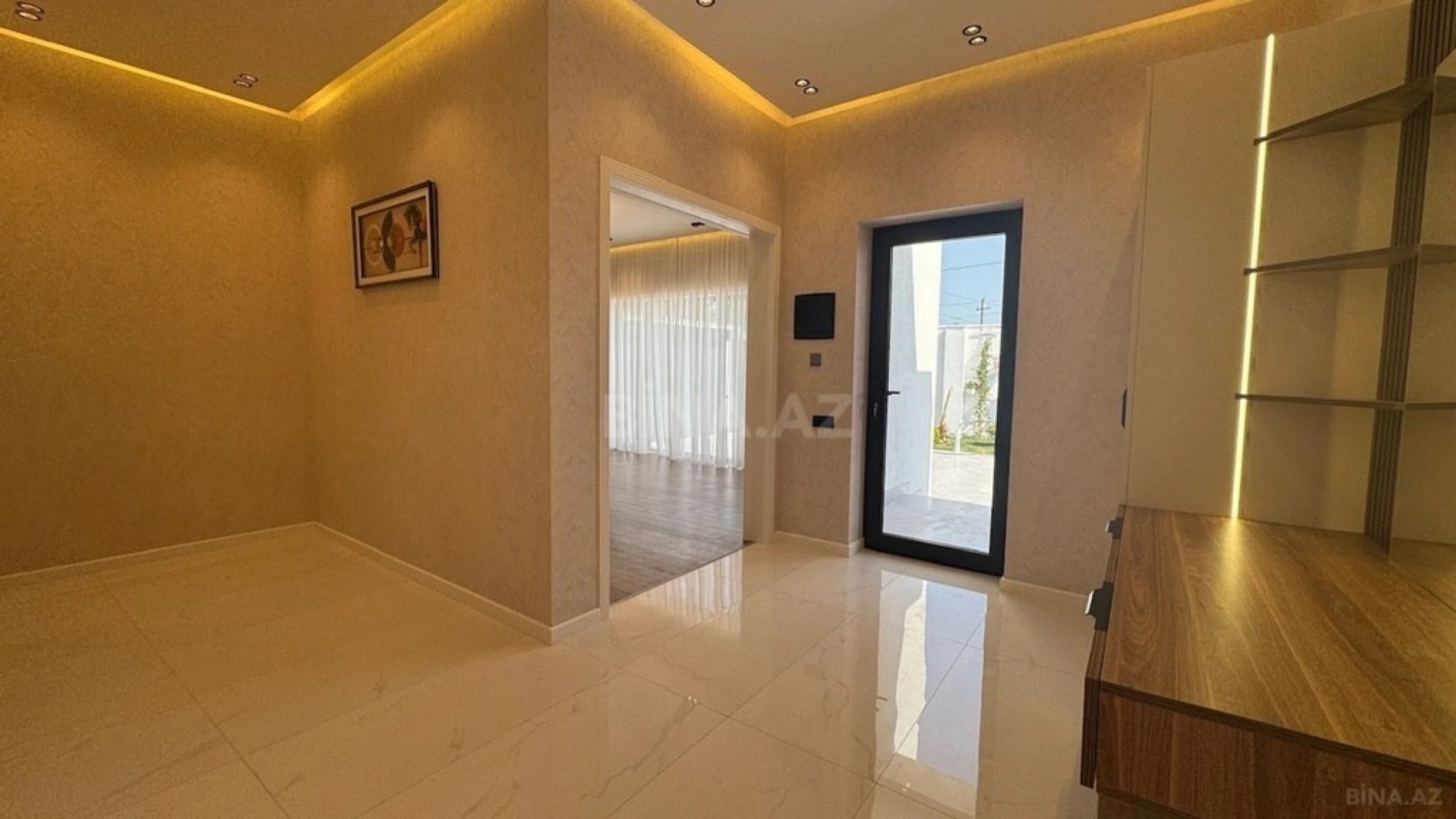 Satılır 4 otaqlı həyət evi 160 m²