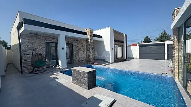 Satılır 4 otaqlı həyət evi 160 m²