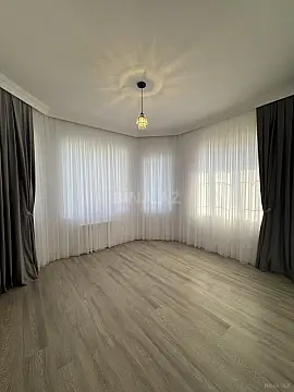 Satılır 6 otaqlı həyət evi 300 m²