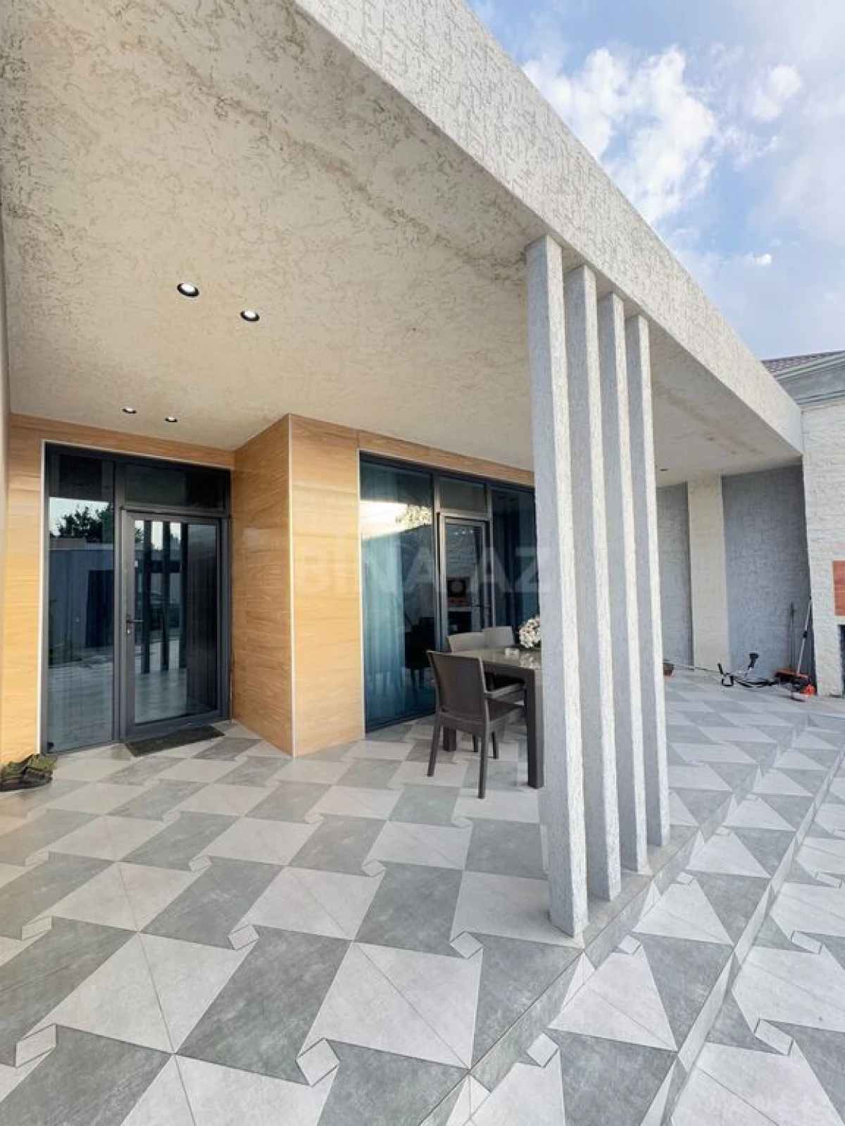 Kirayə verilir 4 otaqlı həyət evi 150 m²