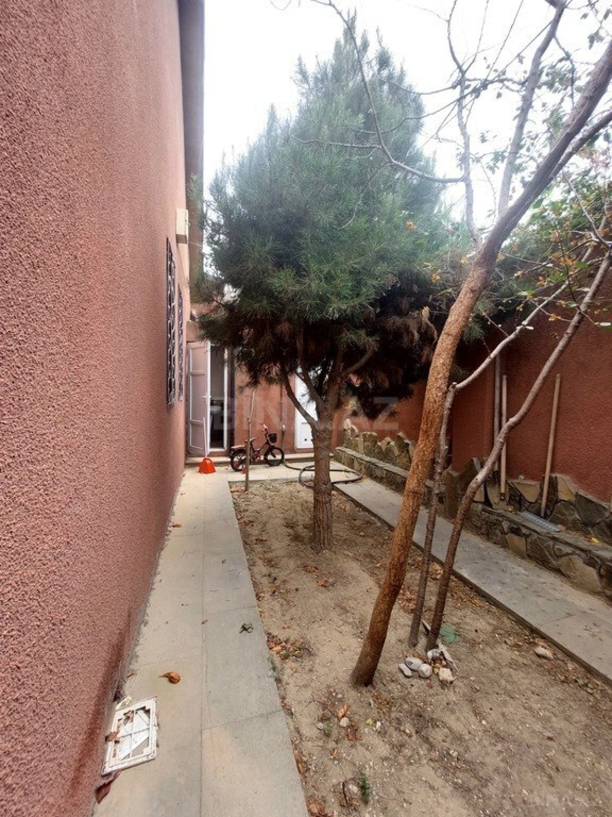 Satılır 3 otaqlı həyət evi 150 m²