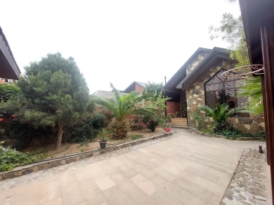 Satılır 3 otaqlı həyət evi 150 m²