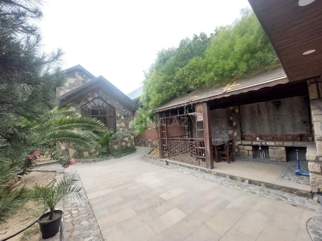 Satılır 3 otaqlı həyət evi 150 m²