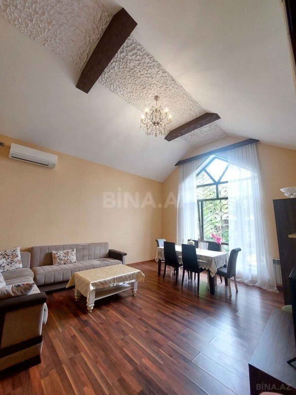 Satılır 3 otaqlı həyət evi 150 m²