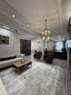 Satılır 3 otaqlı mənzil 158 m²