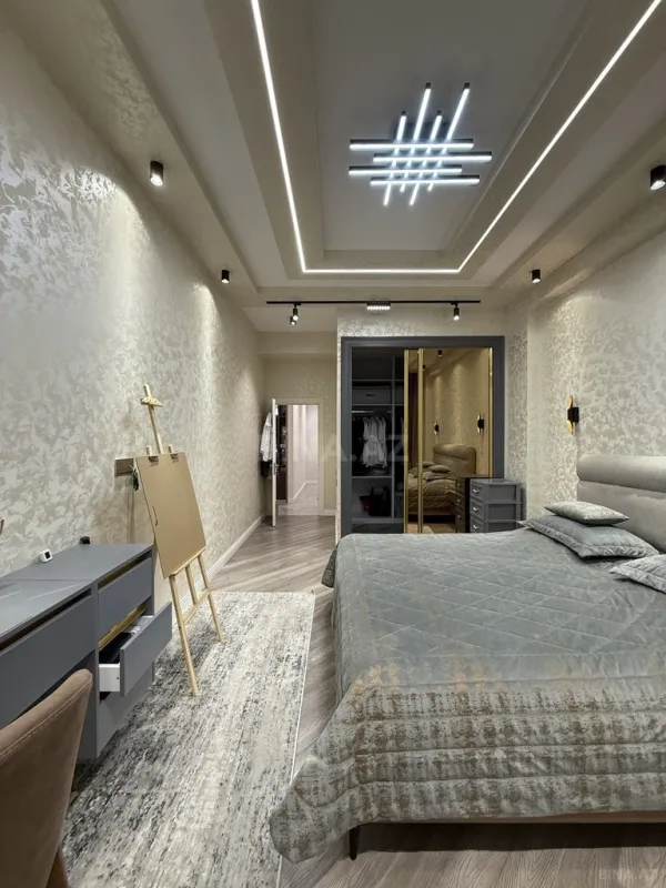 Satılır 3 otaqlı mənzil 158 m²