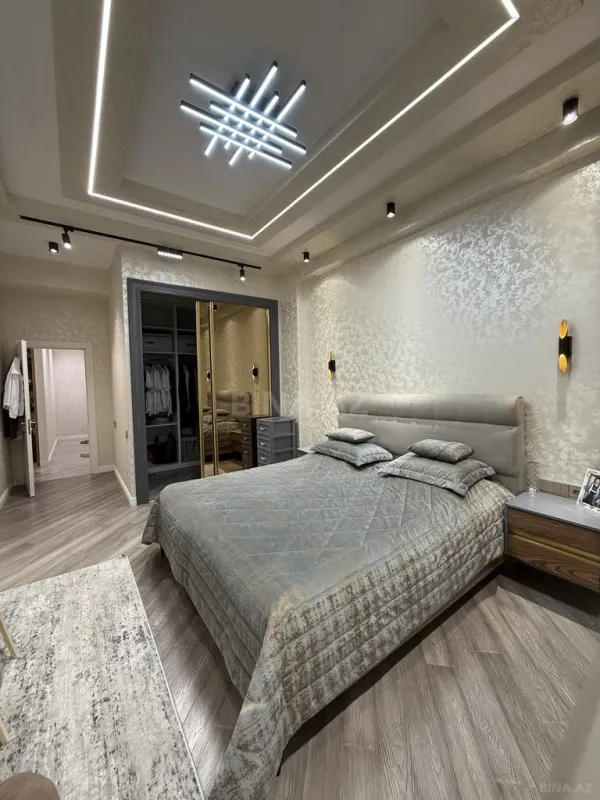 Satılır 3 otaqlı mənzil 158 m²