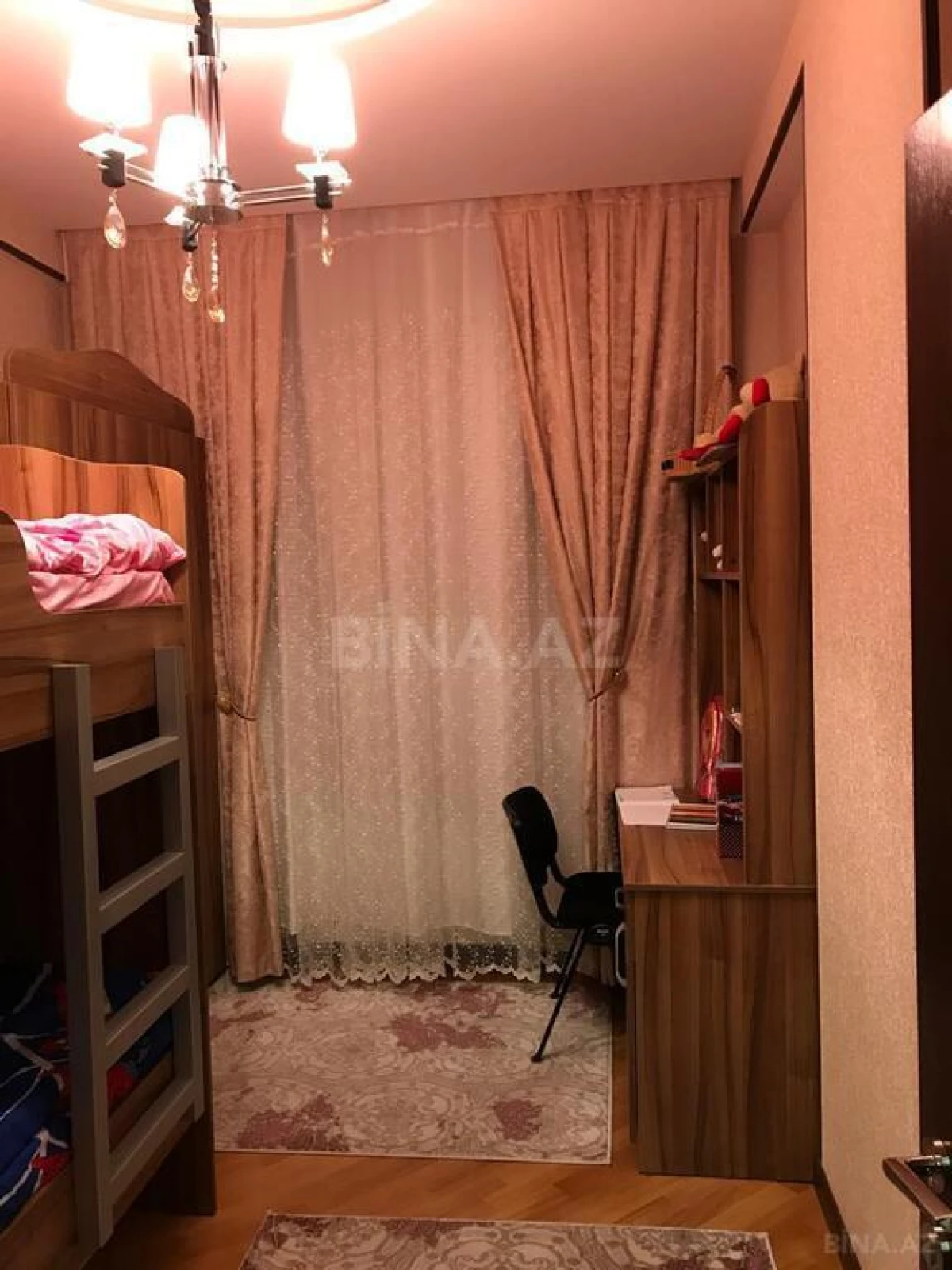 Satılır 3 otaqlı mənzil 120 m²