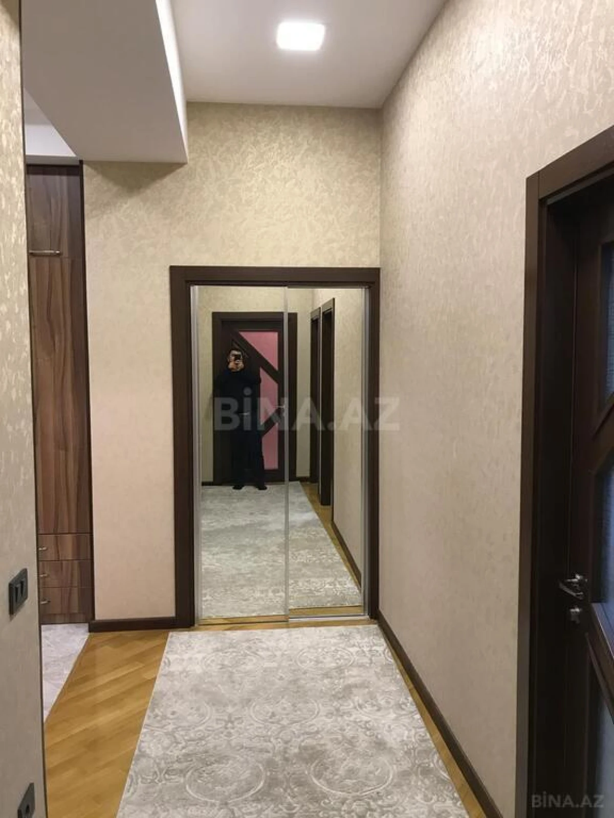 Satılır 3 otaqlı mənzil 120 m²