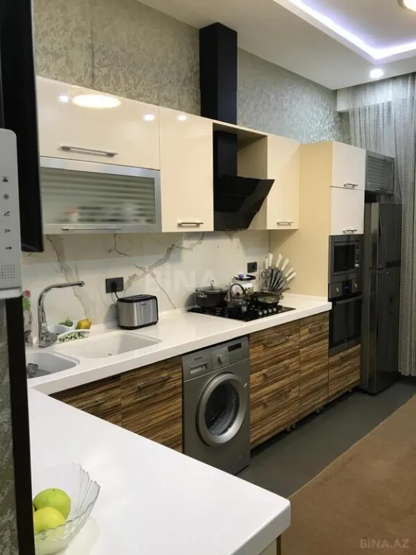 Satılır 3 otaqlı mənzil 120 m²