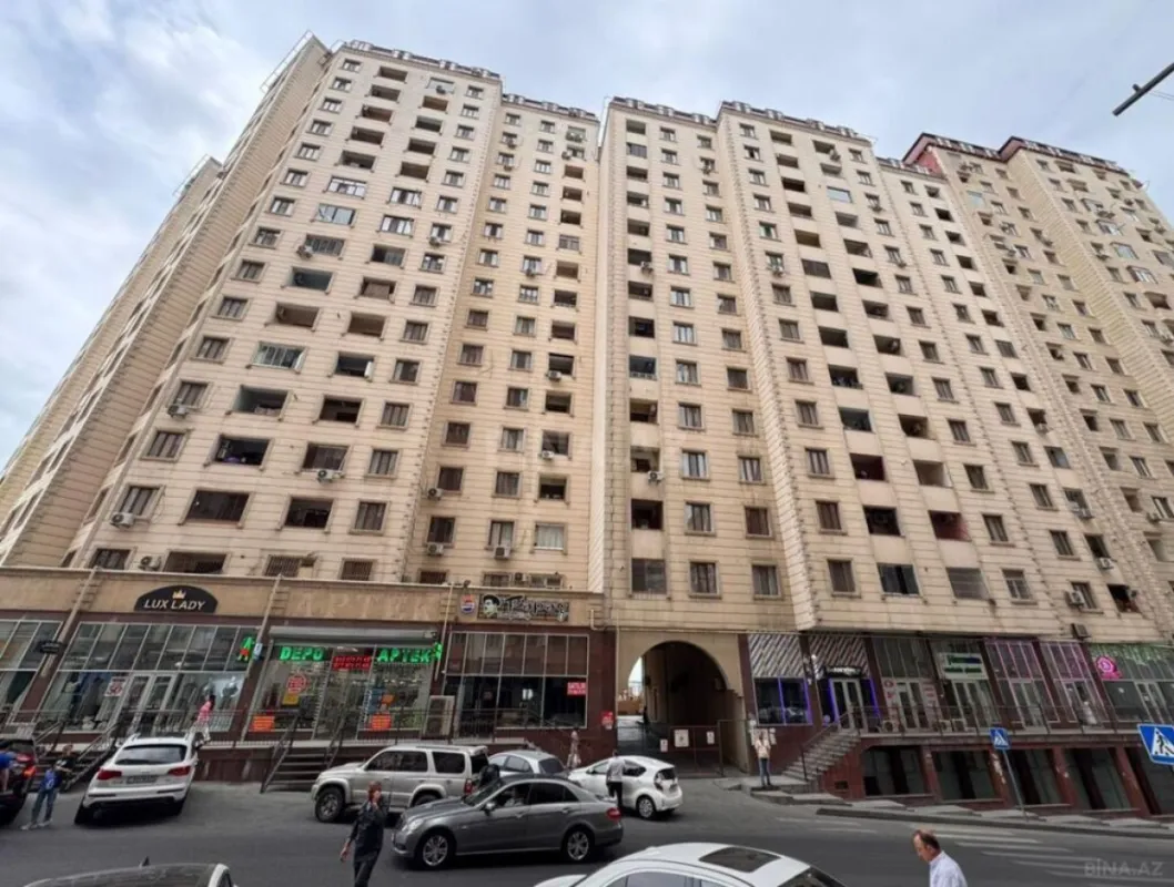 Satılır 3 otaqlı mənzil 81 m²