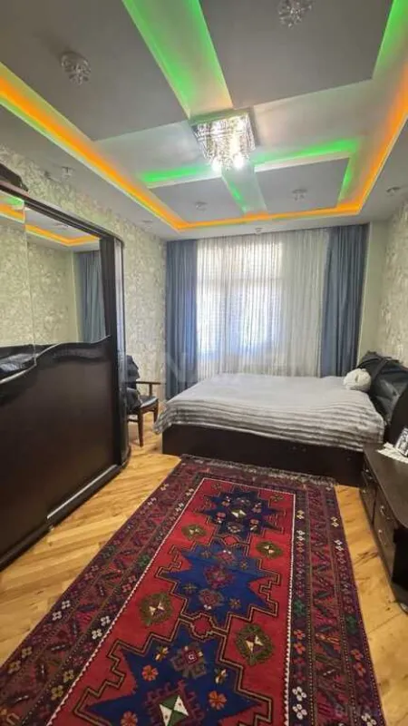 Satılır 3 otaqlı mənzil 81 m²