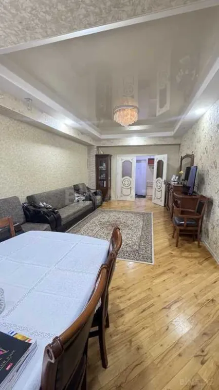 Satılır 3 otaqlı mənzil 81 m²