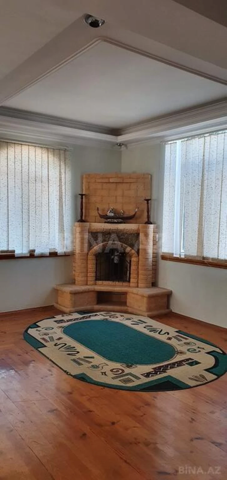 Satılır 6 otaqlı həyət evi 350 m²