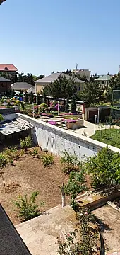 Satılır 6 otaqlı həyət evi 350 m²