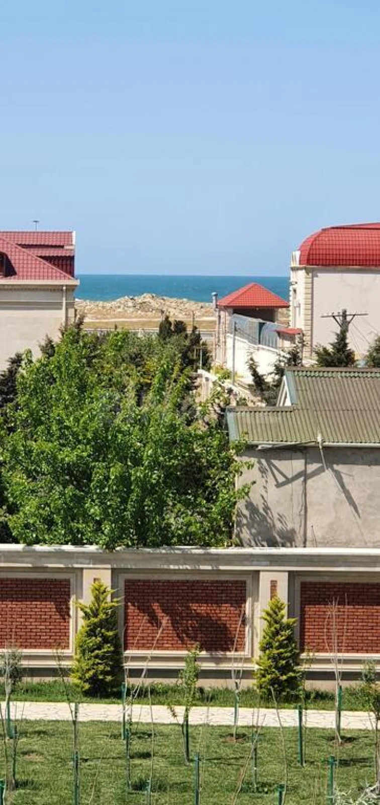 Satılır 6 otaqlı həyət evi 350 m²