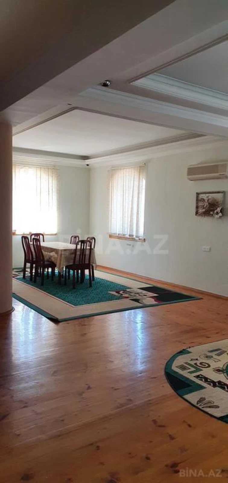 Satılır 6 otaqlı həyət evi 350 m²