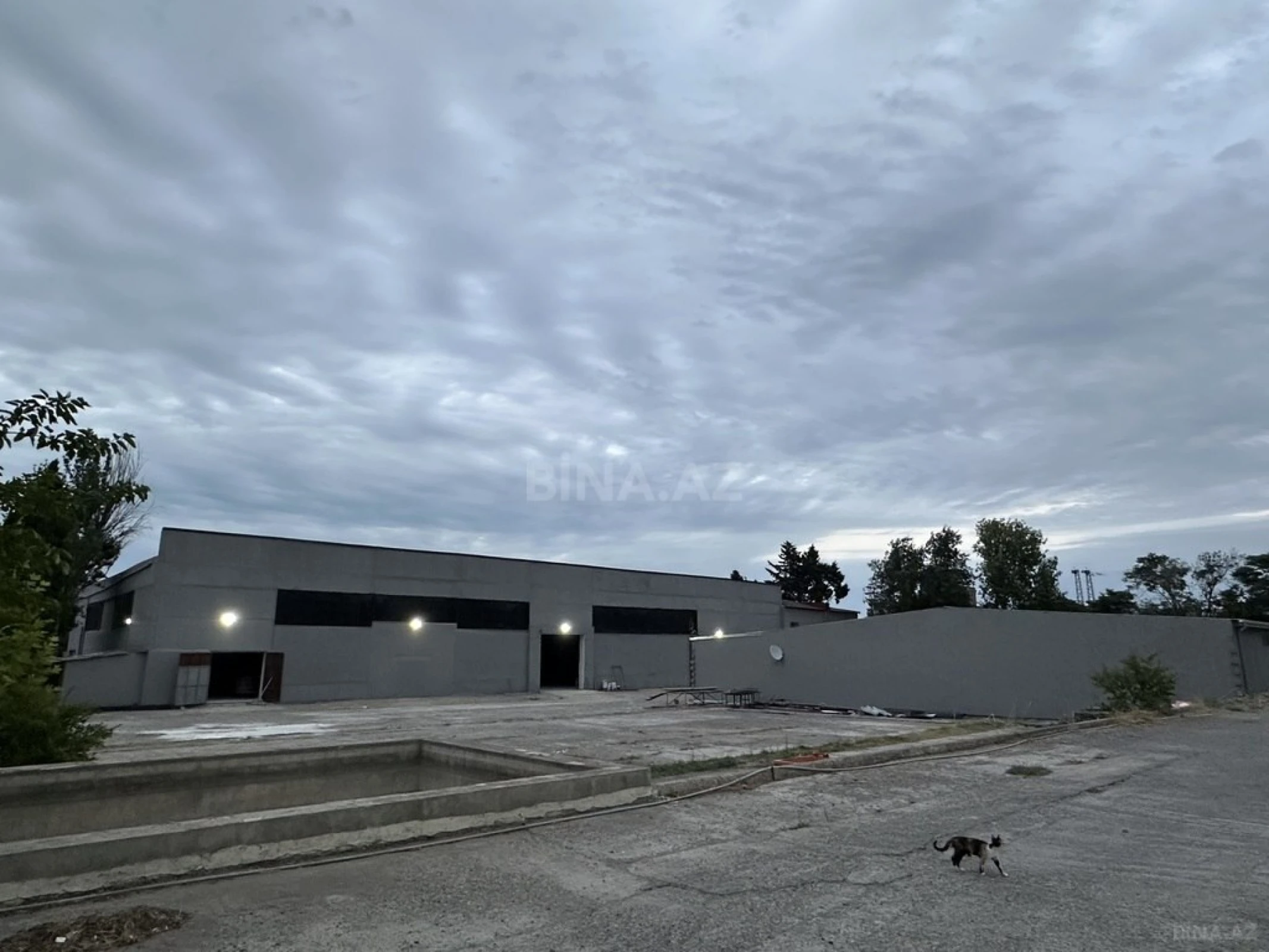 Kirayə verilir obyekt 2800 m²