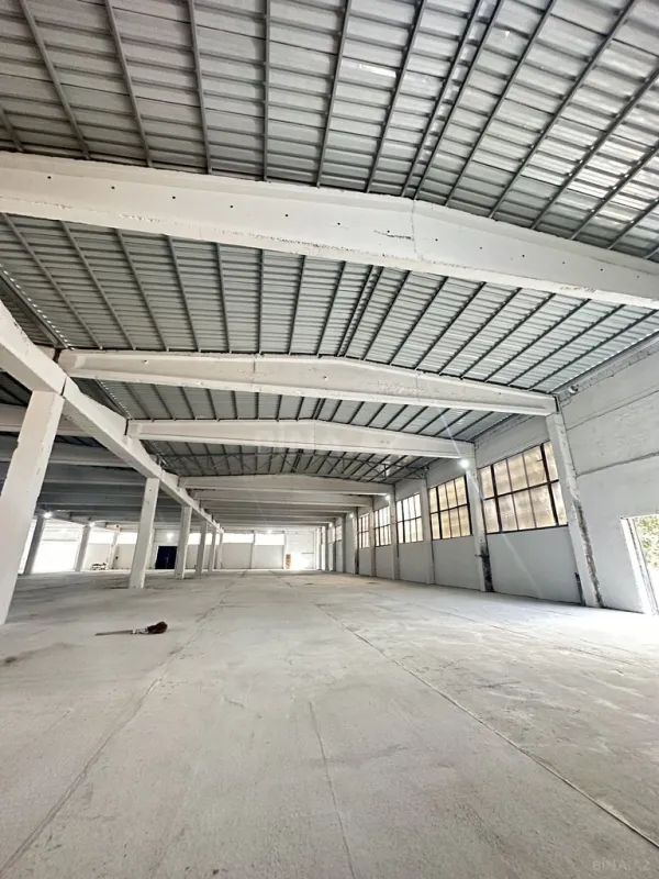 Kirayə verilir obyekt 2800 m²