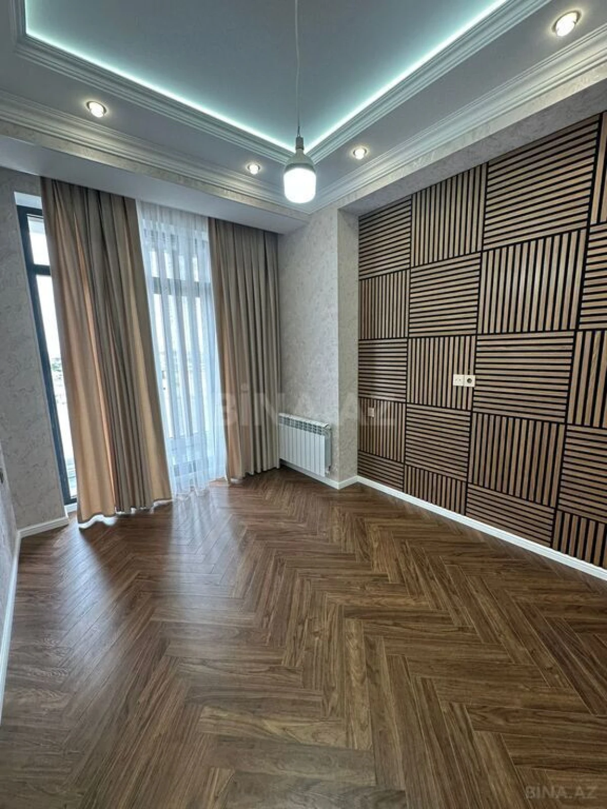 Satılır 3 otaqlı mənzil 98 m²