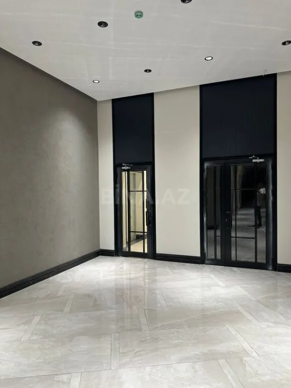 Satılır 3 otaqlı mənzil 98 m²