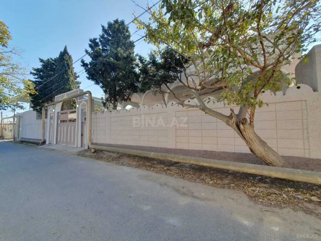 Satılır 4 otaqlı həyət evi 300 m²