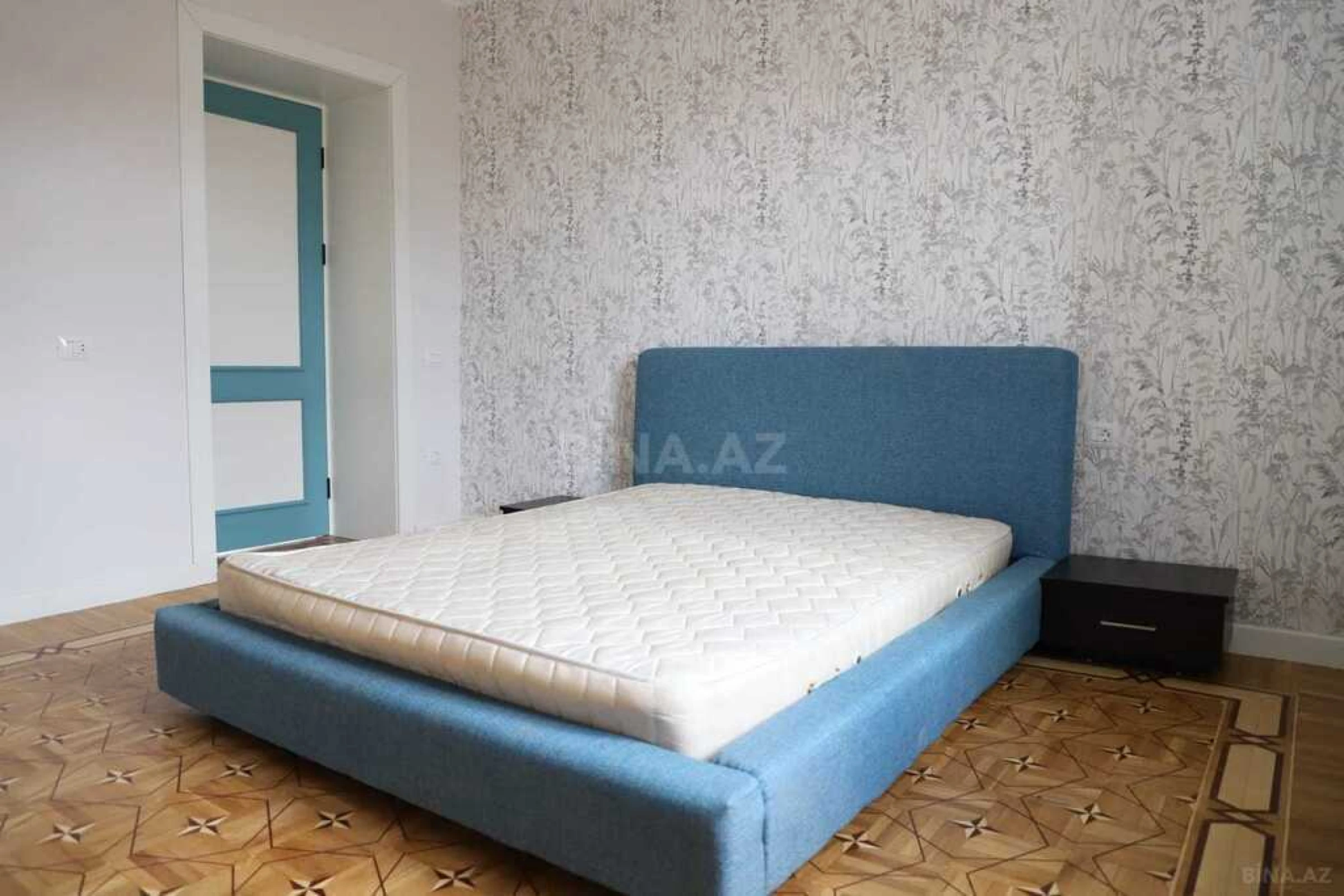 Satılır 4 otaqlı həyət evi 300 m²