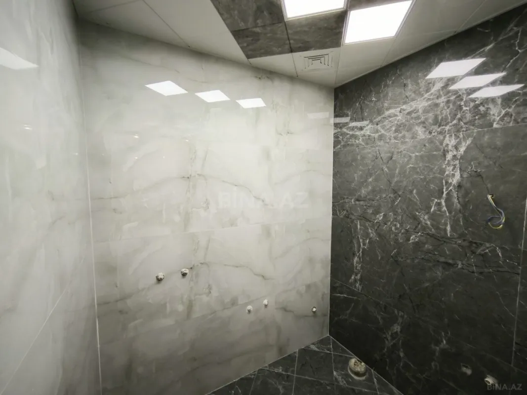 Satılır 3 otaqlı mənzil 145 m²