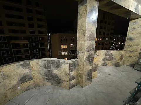 Satılır 3 otaqlı mənzil 145 m²