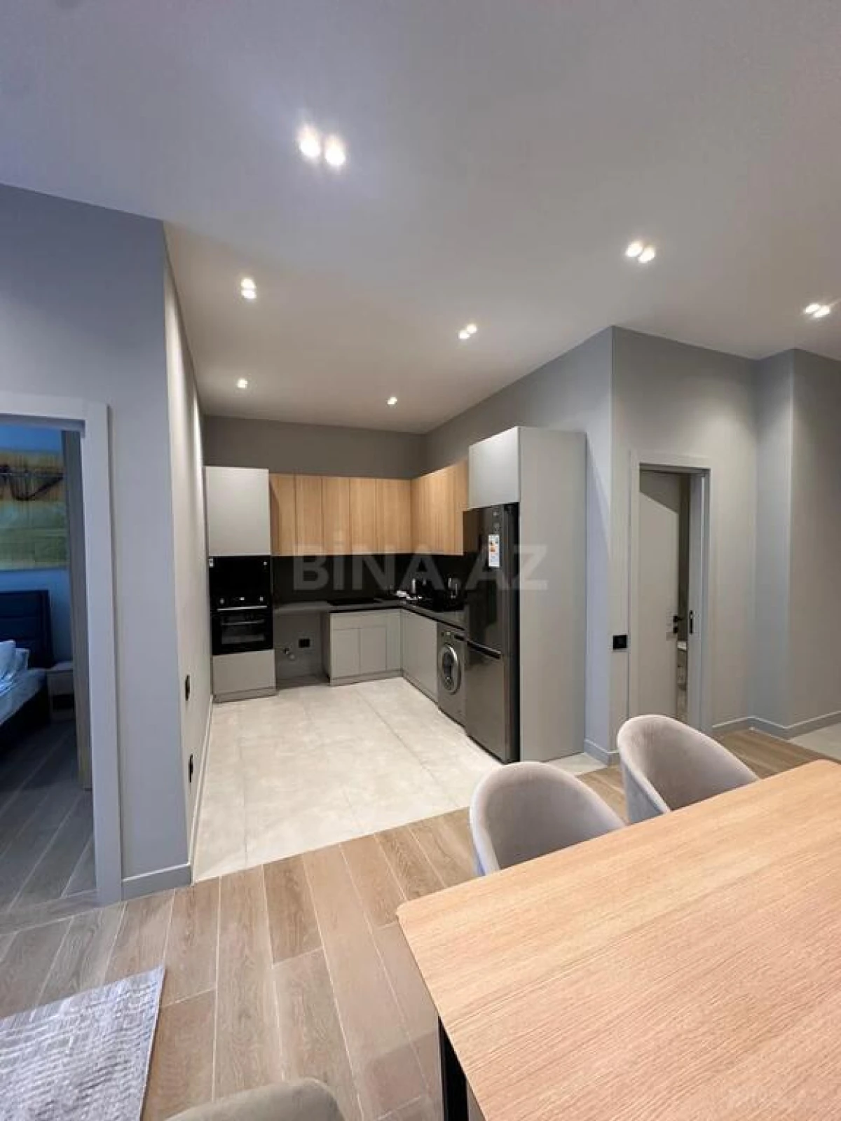 Kirayə verilir 2 otaqlı mənzil 86 m²