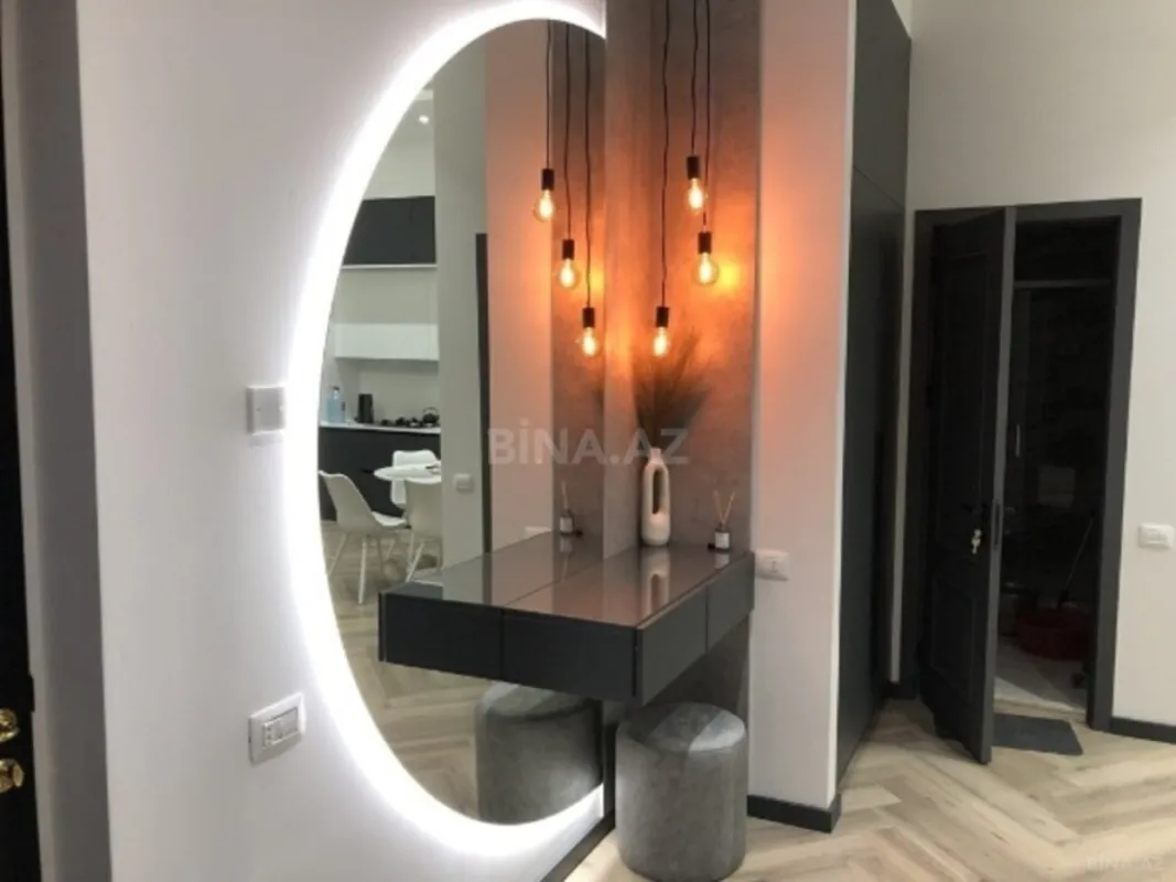 Kirayə verilir 2 otaqlı mənzil 60 m²