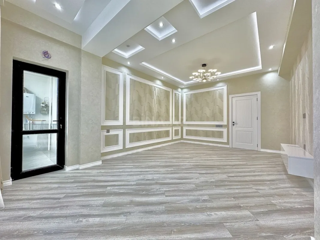 Satılır 2 otaqlı mənzil 91 m²