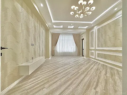 Satılır 2 otaqlı mənzil 91 m²