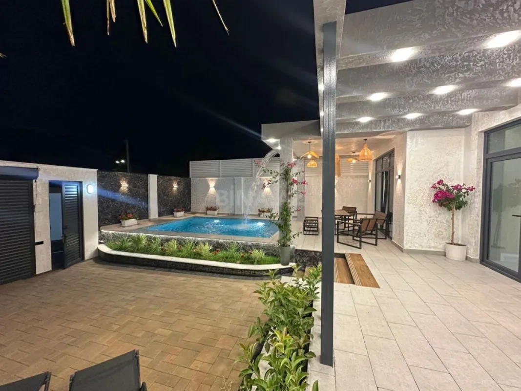 Satılır 4 otaqlı həyət evi 170 m²