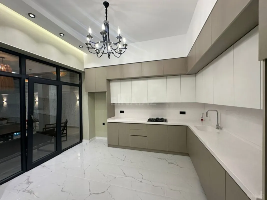 Satılır 4 otaqlı həyət evi 170 m²