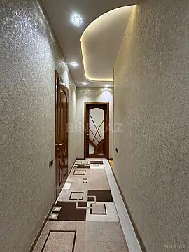 Satılır 4 otaqlı mənzil 250 m²