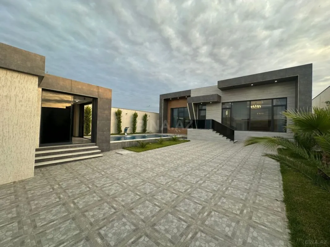 Satılır 4 otaqlı həyət evi 200 m²