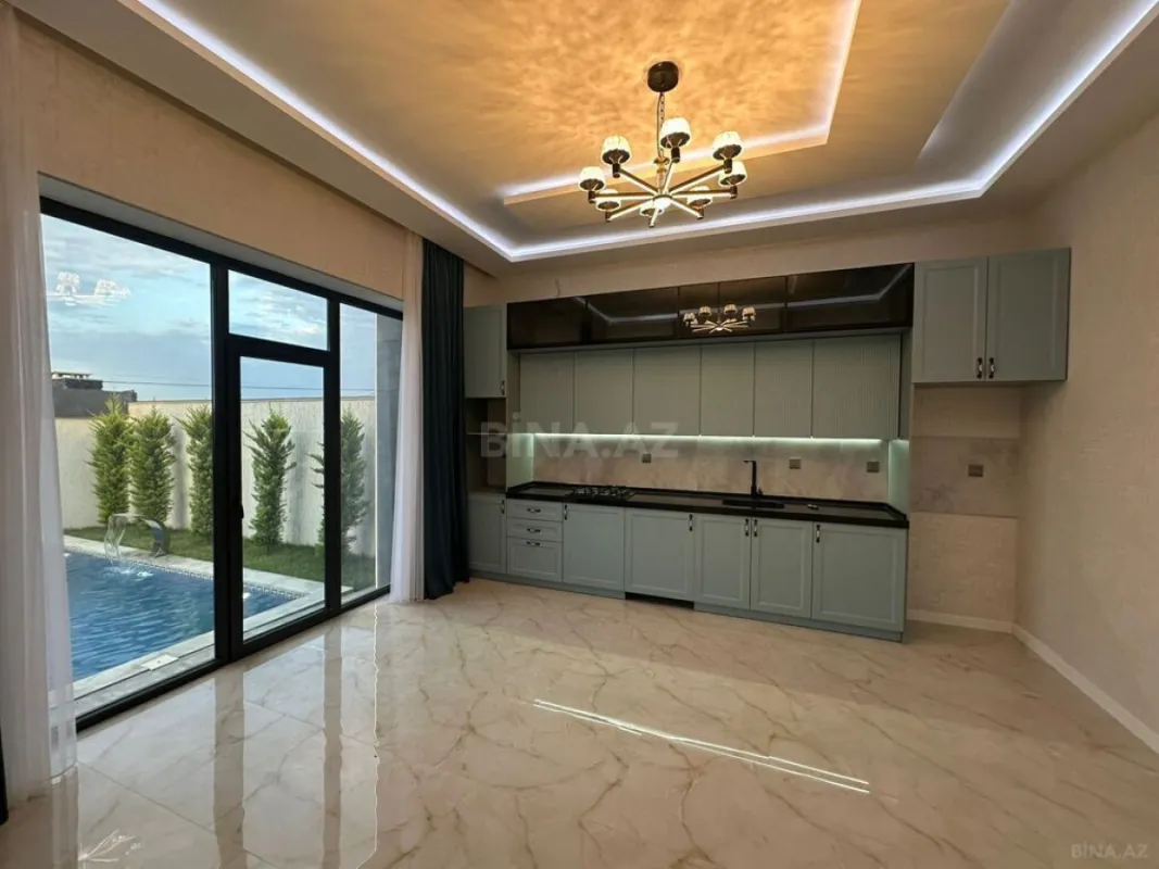 Satılır 4 otaqlı həyət evi 200 m²