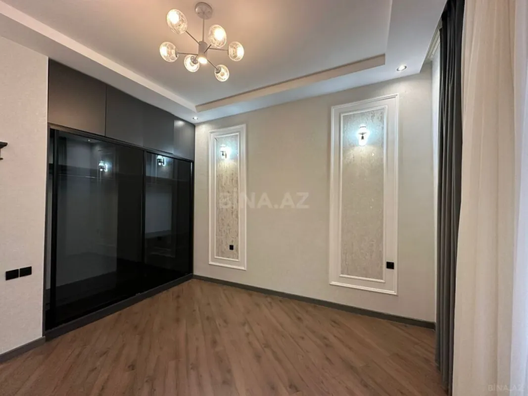 Satılır 4 otaqlı həyət evi 200 m²