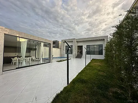 Satılır 4 otaqlı həyət evi 200 m²