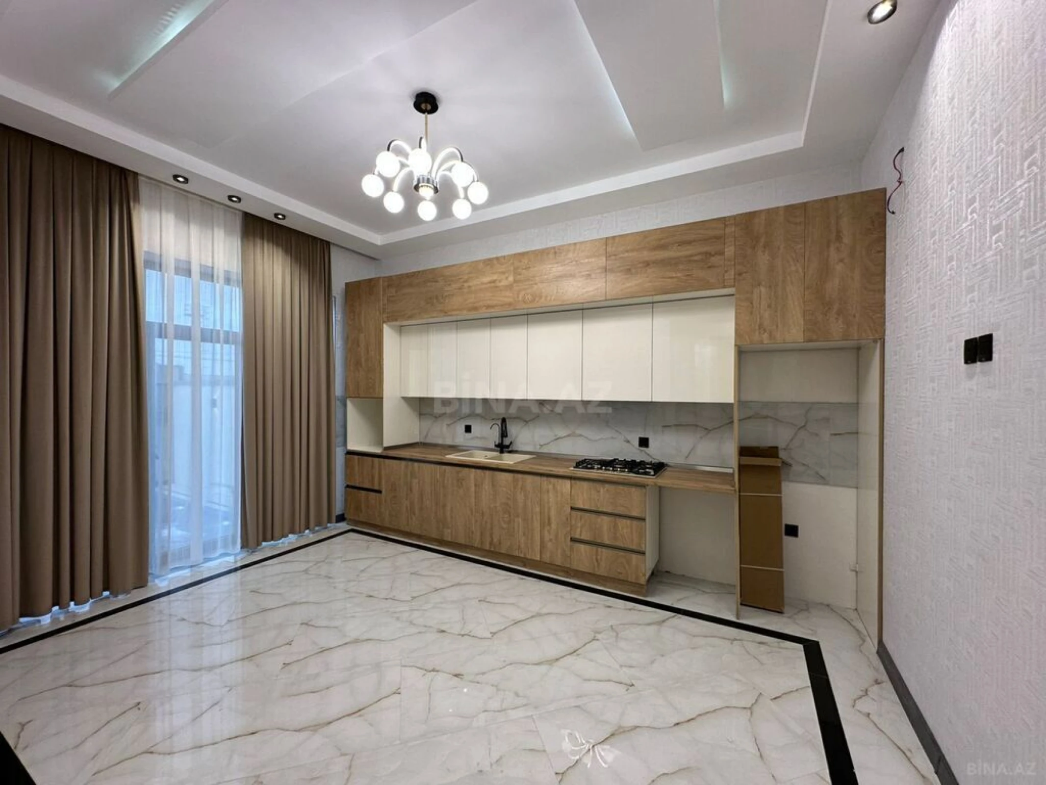 Satılır 4 otaqlı həyət evi 200 m²