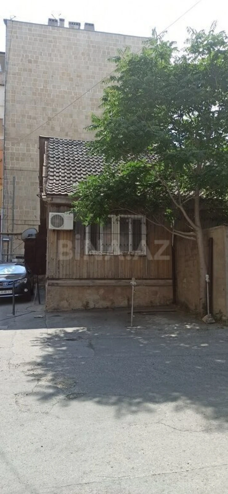 Satılır 5 otaqlı mənzil 75 m²