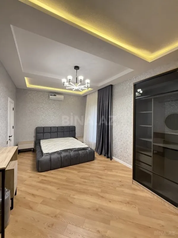 Satılır 5 otaqlı həyət evi 220 m²