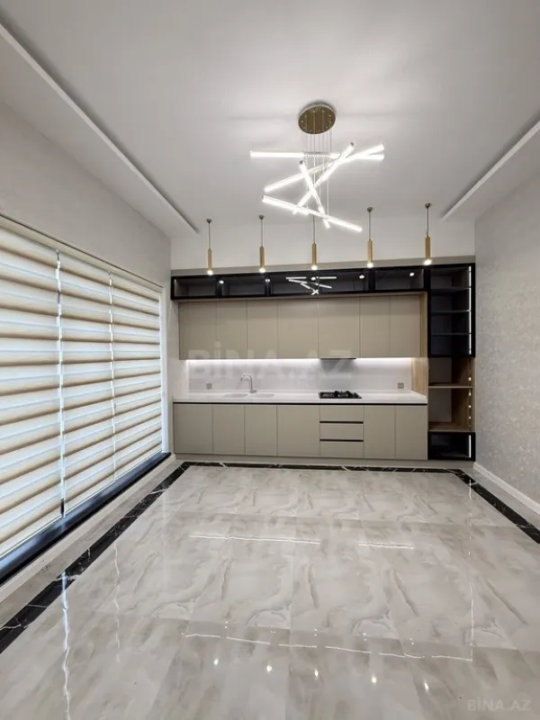 Satılır 5 otaqlı həyət evi 220 m²